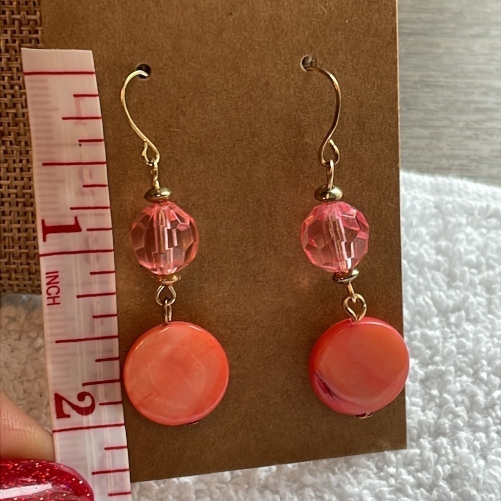 💐5/25 mother of pearl natural shell faceted acrylic bead gold tone dangle - Picture 5 of 6
